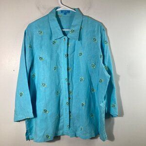 Blue Linen Button-Down Shirt with Embroidered SeaTurtle détails